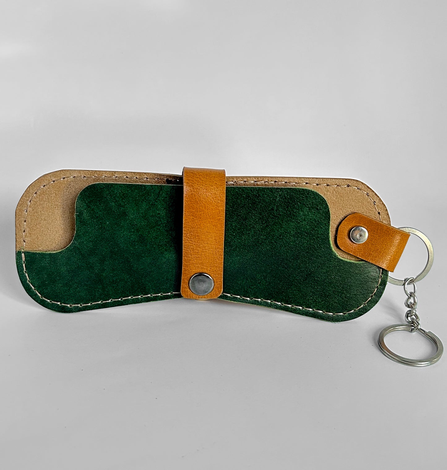 Anvaya VerdeGuard Leather Sunglass Case – Handcrafted Slim Eyewear Holder with Keychain Ring