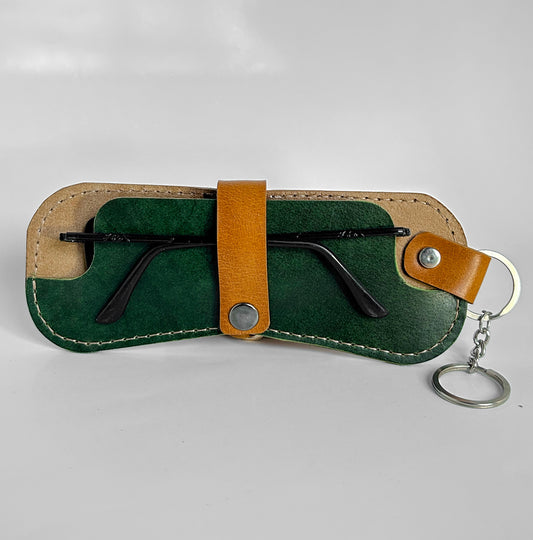Anvaya VerdeGuard Leather Sunglass Case – Handcrafted Slim Eyewear Holder with Keychain Ring