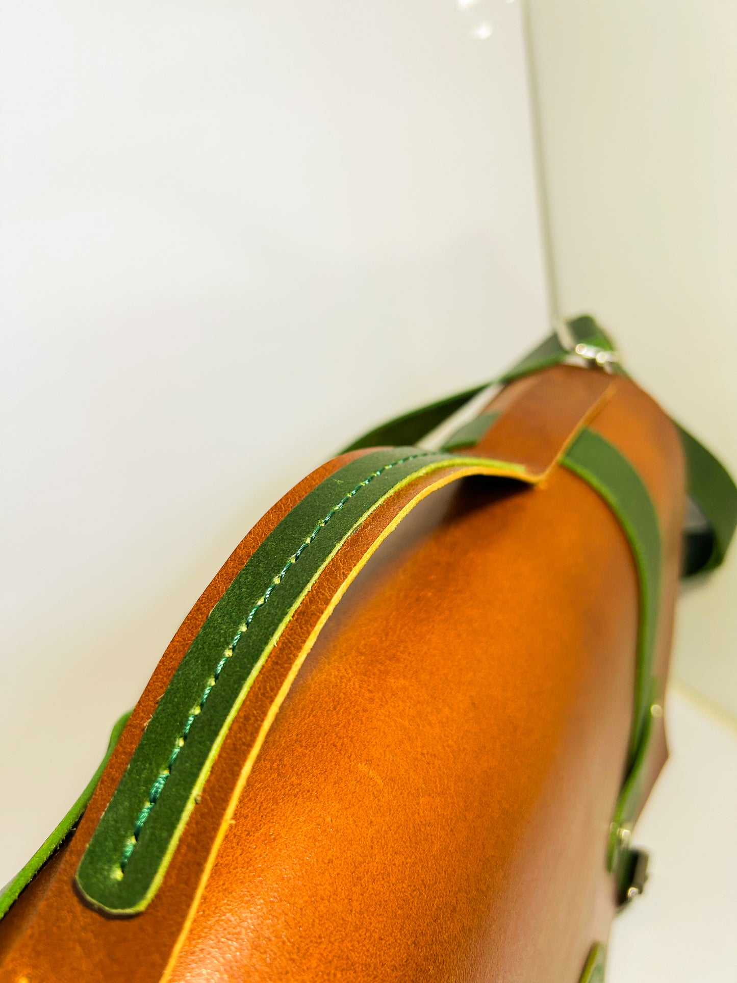 ForestCraft Vintage Leather Duffle Bag – Pure Handmade Leather | 750g | 44cm – Travel & Office Friendly